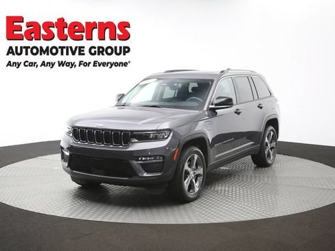 Used 2023 Jeep Grand Cherokee 4WD 4xe image 60
