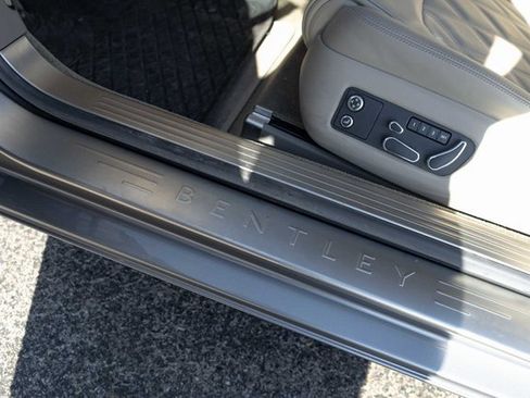 Used 2014 Bentley Continental GT image 19