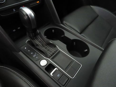 Used 2022 Volkswagen Atlas SE image 18