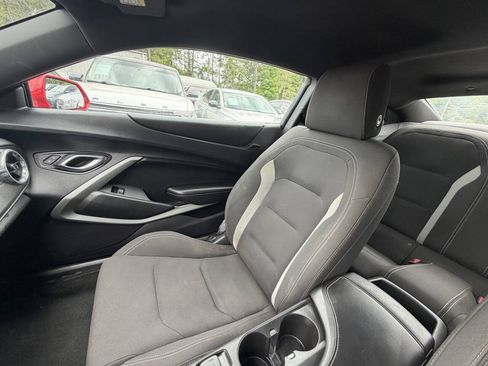 Used 2016 Chevrolet Camaro LT RWD image 27