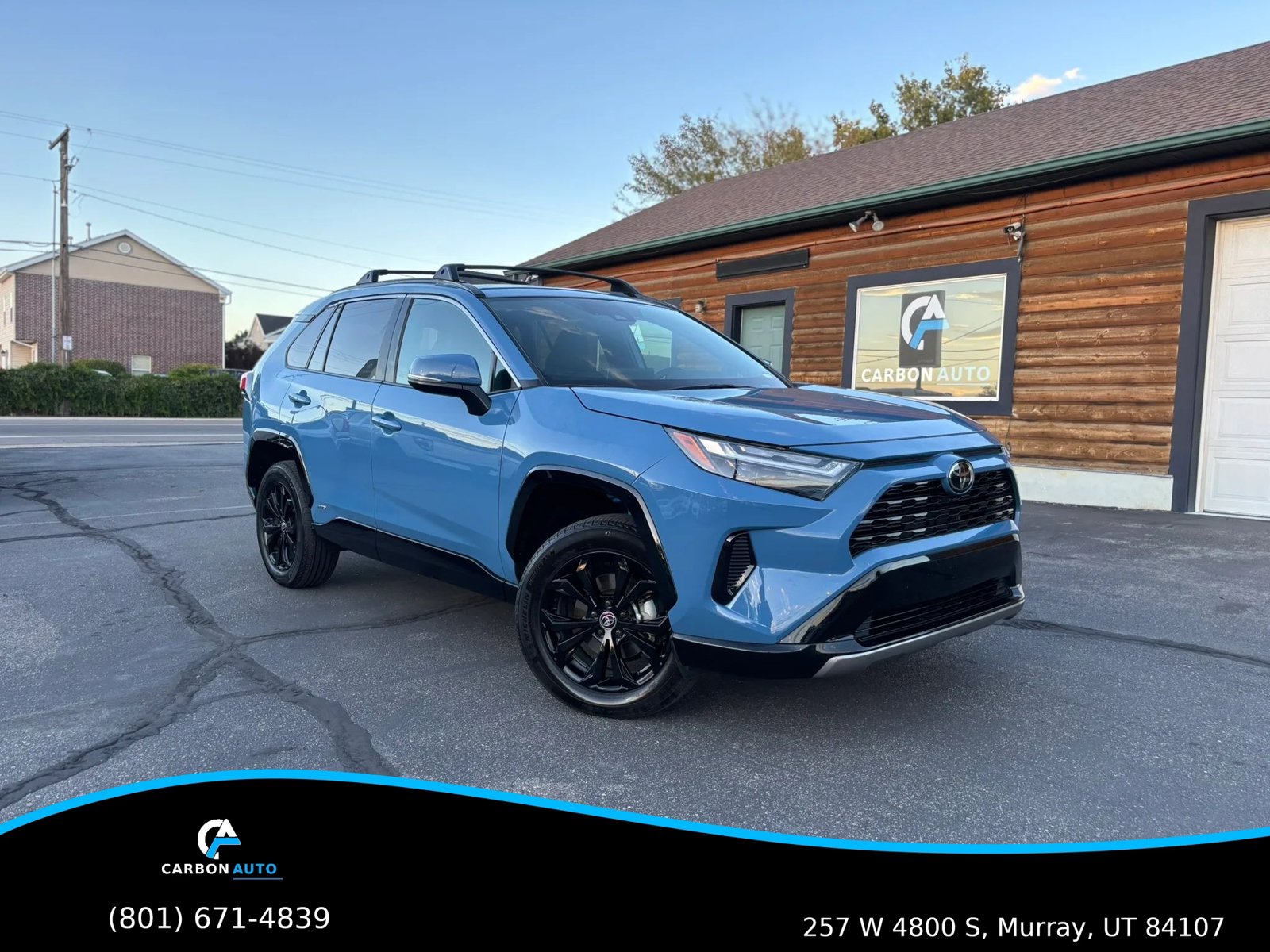 Used 2025 Toyota RAV4 SE w/ Convenience Package AWD/4WD image 1