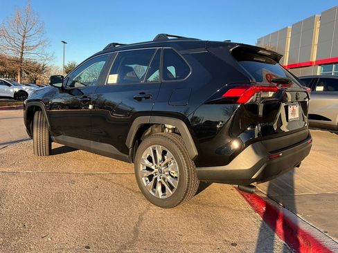 New 2025 Toyota RAV4 XLE Premium image 8