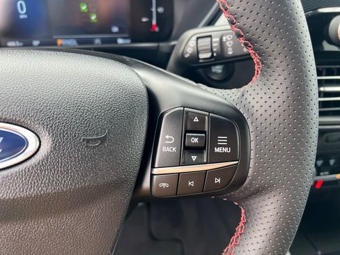 Used 2025 Ford Escape ST-Line Select image 38