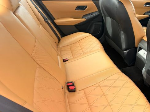 Used 2025 Nissan Sentra SV w/ SV Premium Package FWD image 13