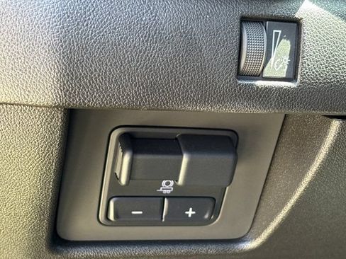 Used 2023 GMC Canyon AT4 w/ AT4 Premium Package AWD/4WD image 24