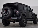 Used 2018 Jeep Wrangler Unlimited Sahara image 5