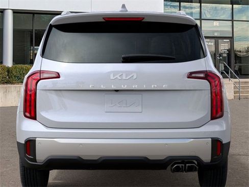 New 2025 Kia Telluride S image 14