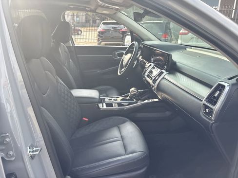 Used 2022 Kia Sorento SX image 12