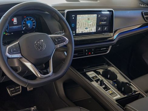 New 2026 Volkswagen Atlas Cross Sport SEL R-Line AWD/4WD image 8