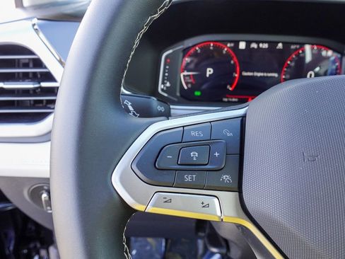 New 2025 Volkswagen Taos SEL image 18