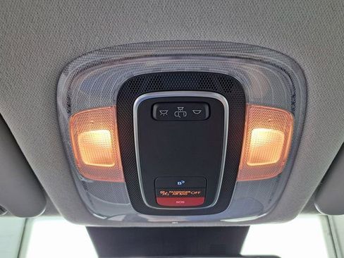 Used 2025 Hyundai Kona SEL FWD image 19