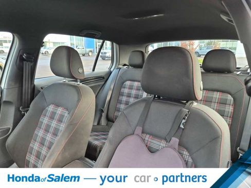 Used 2017 Volkswagen GTI Sport image 11