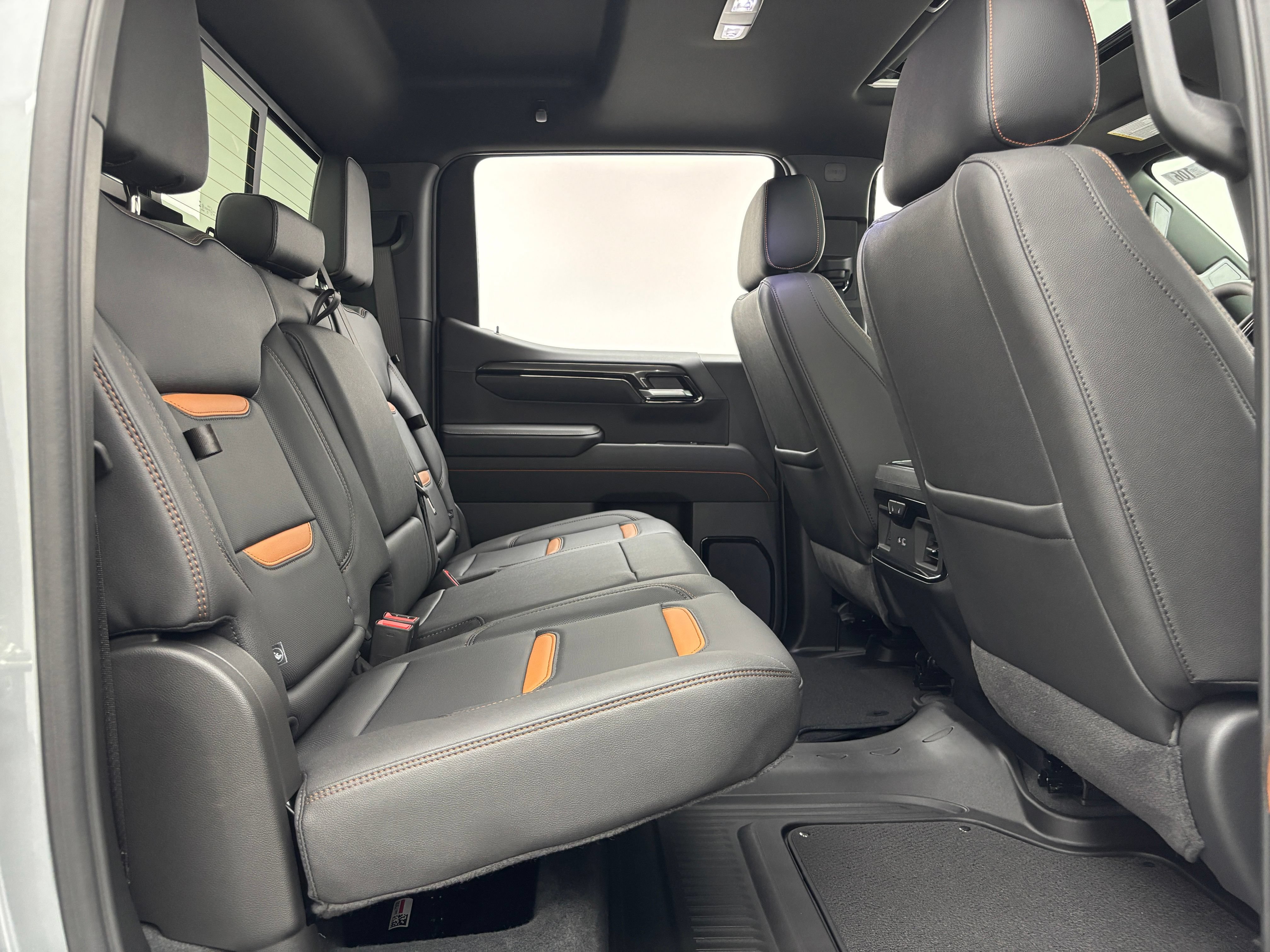 New 2026 GMC Sierra 1500 AT4 w/ AT4 Premium Package AWD/4WD image 40
