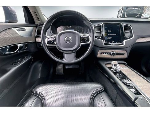 Used 2021 Volvo XC90 T8 Inscription w/ Advanced Package image 8