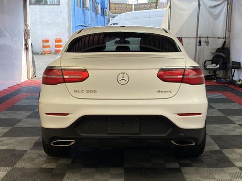 Used 2019 Mercedes-Benz GLC 300 4MATIC Coupe image 3