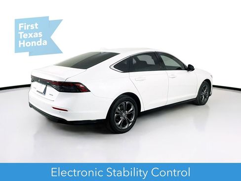 Used 2025 Honda Accord EX-L image 8