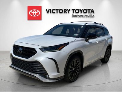Used 2023 Toyota Highlander XSE