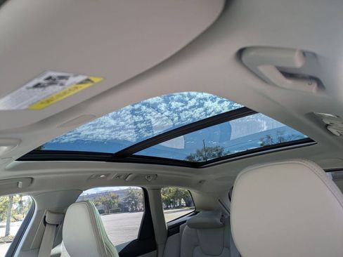 New 2026 Volvo XC60 B5 Ultra w/ Protection Package Premier AWD/4WD image 26