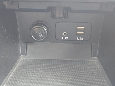 Used 2015 Subaru Outback 2.5i Limited AWD/4WD image 30