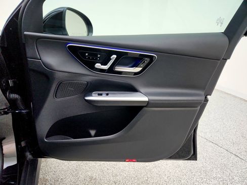 Certified 2025 Mercedes-Benz GLC 300 image 26