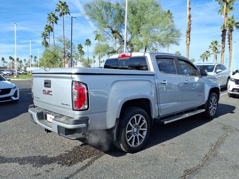 Used 2018 GMC Canyon Denali image 5