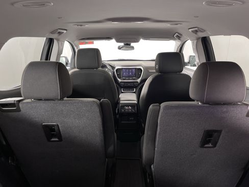 Used 2023 GMC Acadia SLE w/ Driver Convenience Package image 16