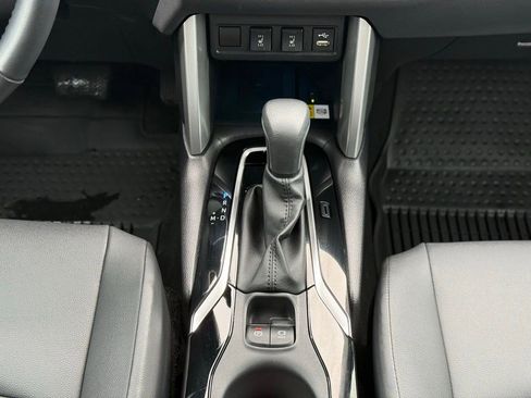 Certified 2022 Toyota Corolla Cross XLE w/ Convenience Package image 27