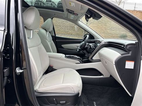 Used 2024 Hyundai Tucson Limited image 28