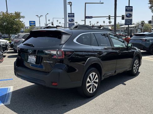 Certified 2023 Subaru Outback Premium w/ Popular Package #1 AWD/4WD image 4