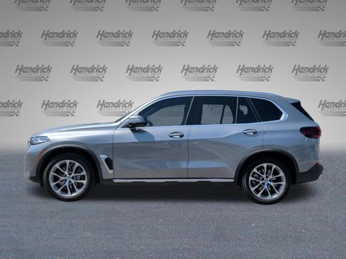 Certified 2024 BMW X5 xDrive40i w/ Parking Assistance Package AWD/4WD image 9