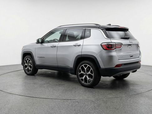 Used 2025 Jeep Compass Limited AWD/4WD image 5