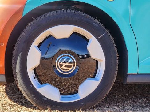 New 2025 Volkswagen ID. Buzz Pro S Plus image 9