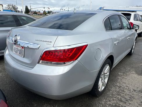 Used 2011 Buick LaCrosse CXL image 2