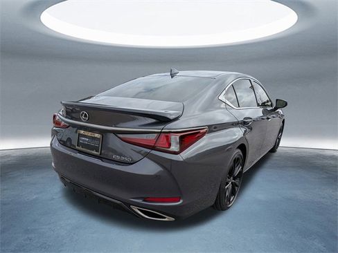 Certified 2023 Lexus ES 350 F Sport w/ Accessory Package (Z2) image 4