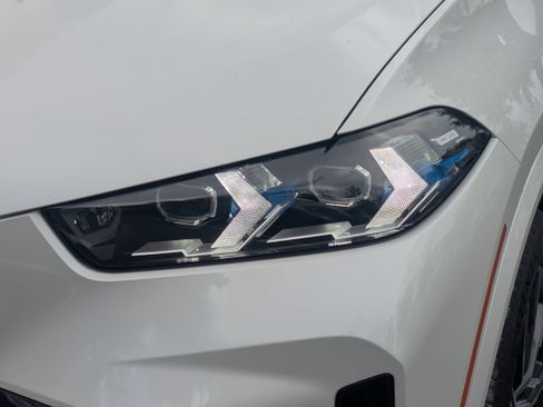 Used 2024 BMW X5 sDrive40i w/ Executive Package RWD image 9