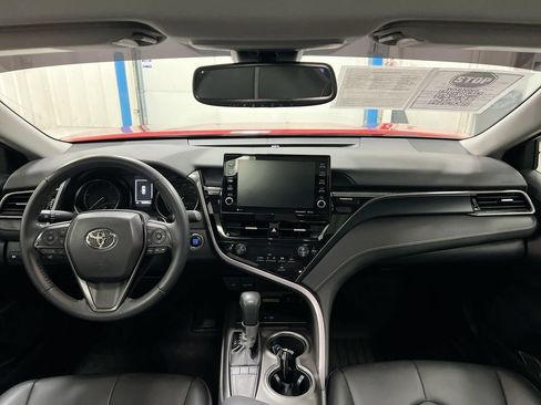 Used 2023 Toyota Camry SE w/ Audio Upgrade Package FWD image 10