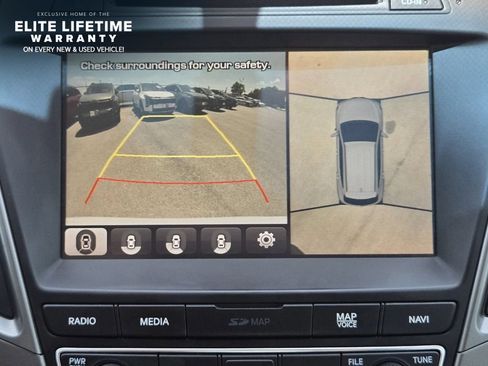 Used 2018 Hyundai Santa Fe Sport FWD image 16