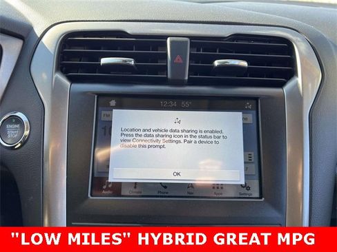 Used 2019 Ford Fusion SEL image 26