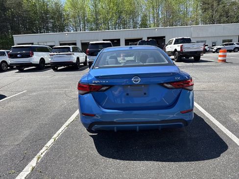 Used 2022 Nissan Sentra SV w/ Lighting Package image 10