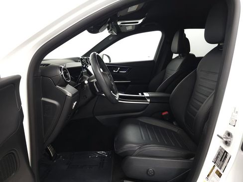 Used 2025 Mercedes-Benz GLC 350e 4MATIC w/ AMG Line image 7