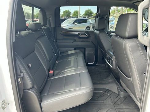 Used 2023 Chevrolet Silverado 1500 LTZ w/ Technology Package image 32