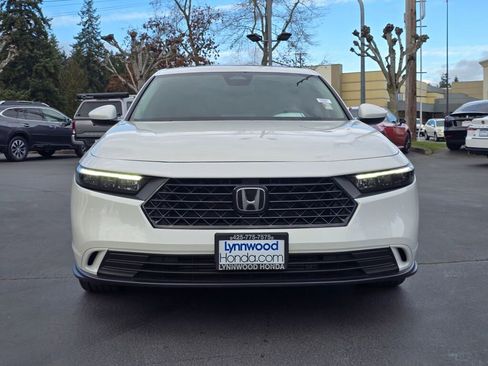 Certified 2023 Honda Accord EX image 11