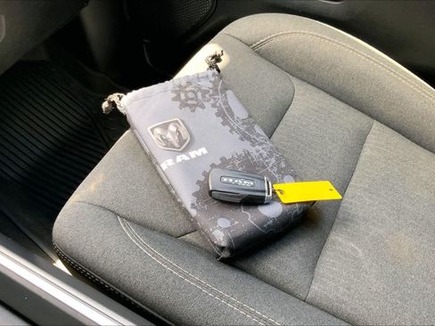 Used 2020 RAM 1500 Big Horn RWD image 19