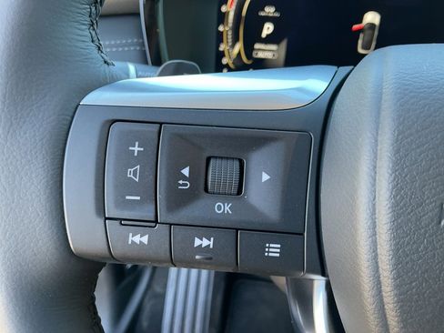 Certified 2026 INFINITI QX60 Luxe w/ Family Package image 18