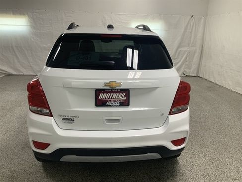 Used 2019 Chevrolet Trax LT w/ LT Convenience Package AWD/4WD image 6