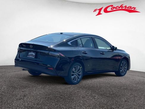 New 2026 Nissan Sentra SL w/ Floor Mat Package FWD image 5