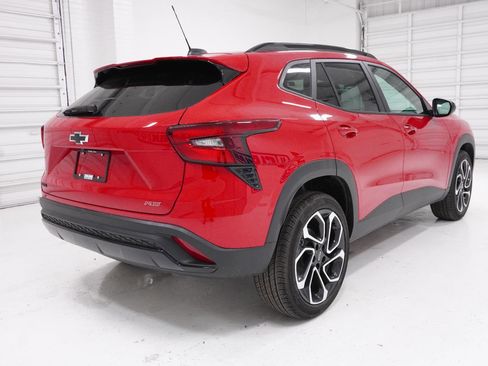 New 2026 Chevrolet Trax RS w/ Sunroof Package image 5