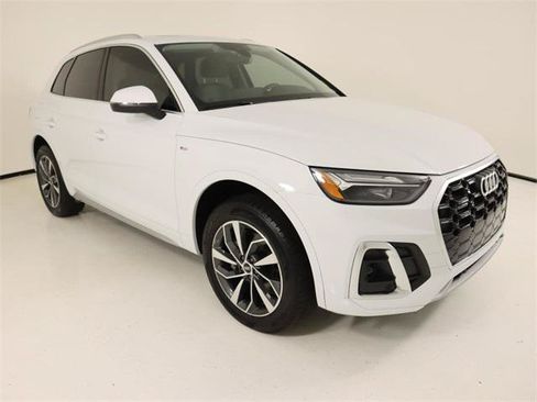 Used 2022 Audi Q5 2.0T Premium w/ Convenience Package AWD/4WD image 7