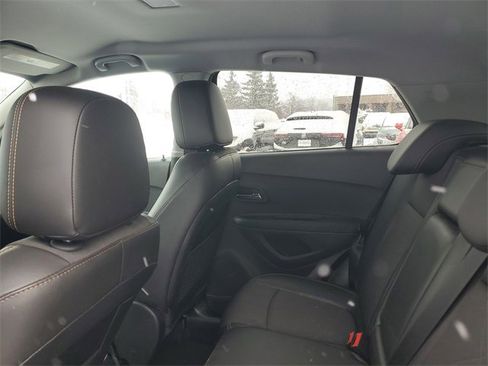 Certified 2017 Chevrolet Trax LT w/ LT Convenience Package image 8