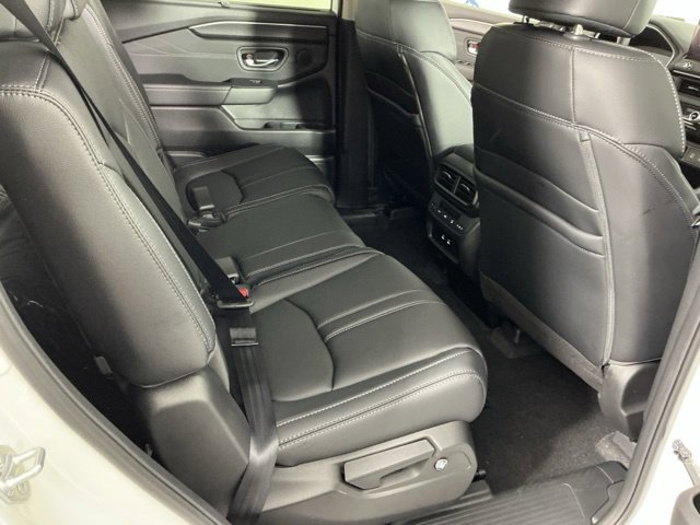 New 2026 Honda Pilot Touring image 12